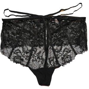 NWT TORRID Thong Pantie Underwear Sz 4X Black Lace